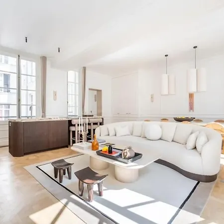 De Luxe Marais Apartment *
